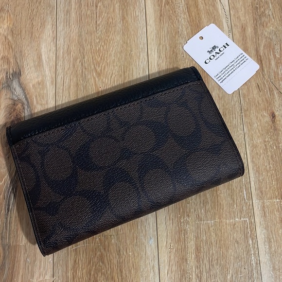 COACH authentic brand new with tag medium wallet - Picture 4 of 8